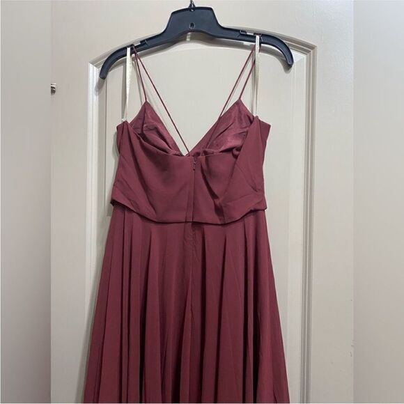 Jenny Yoo Inesse Dress in Hibiscus (red/burgundy) size 4 - Picture 7 of 10